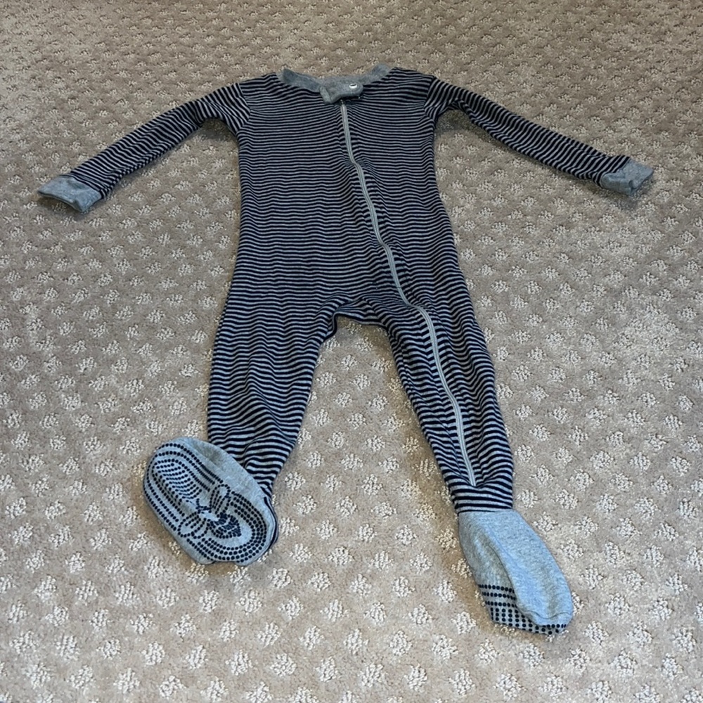 12m Burt’s Bees Jammie Onesie. Super soft!